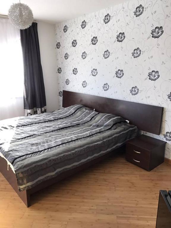 Red House Hotel Бакуриани Екстериор снимка
